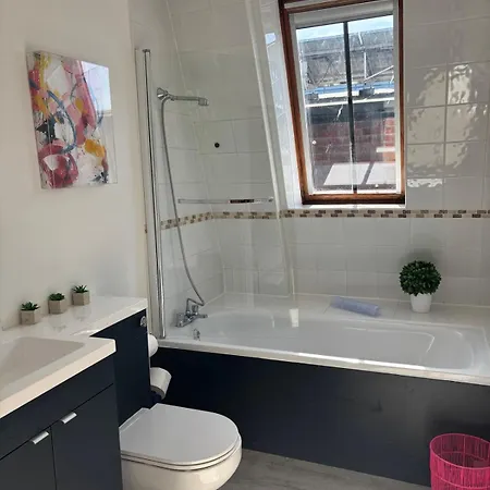 Pembroke Court Apartamento *