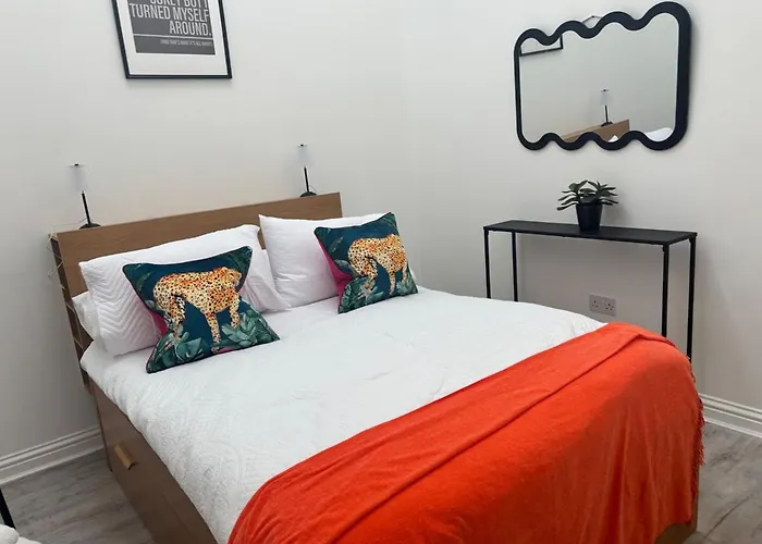 Pembroke Court * Bristol