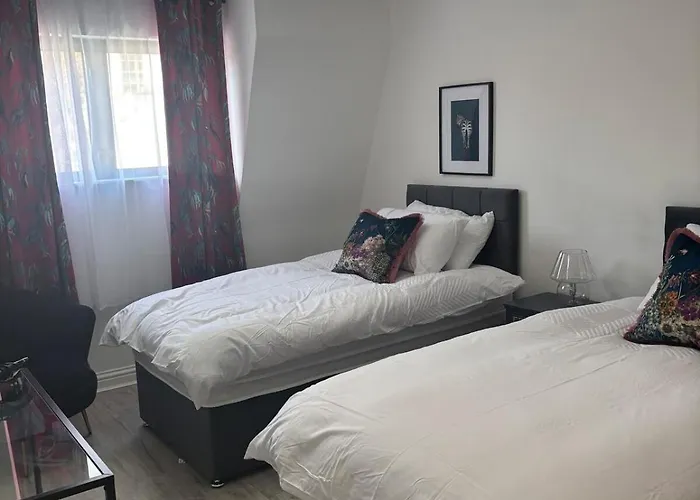 Apartment Pembroke Court Bristol